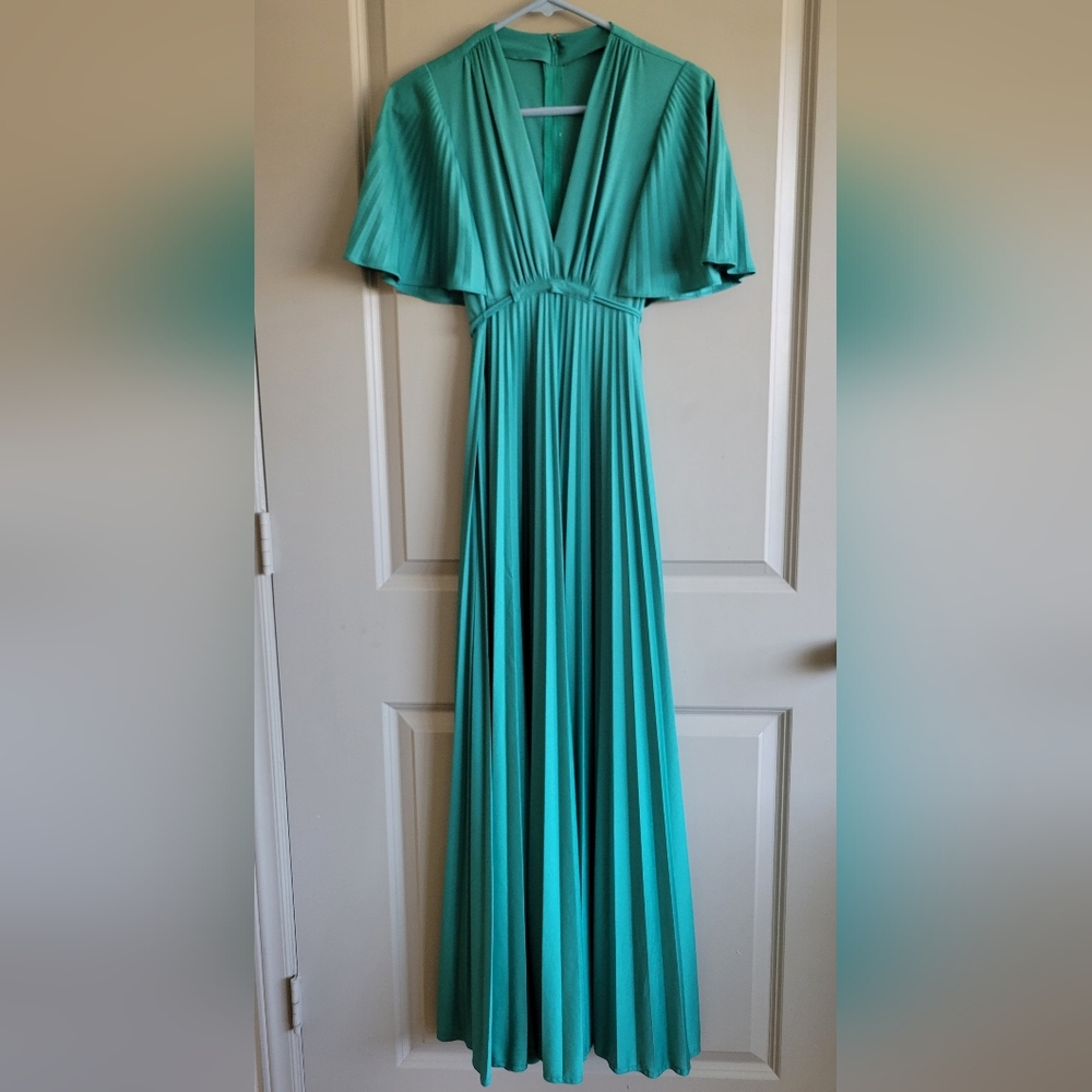 Vintage 1970's pleated emerald empire waist dress